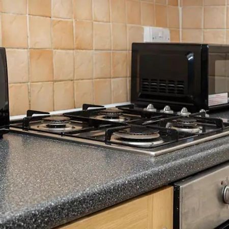 伦敦Tranquil 1Br In South Bank With Onsite Parking公寓 外观 照片