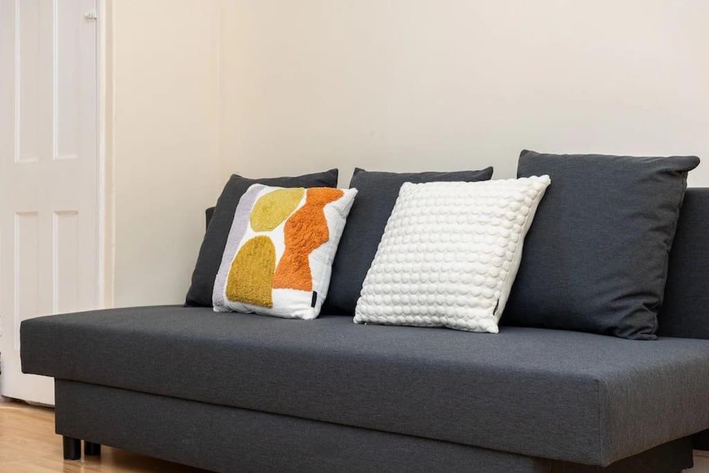 伦敦Tranquil 1Br In South Bank With Onsite Parking公寓 外观 照片
