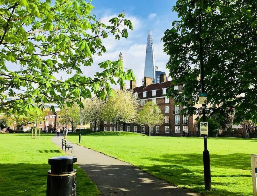伦敦Tranquil 1Br In South Bank With Onsite Parking公寓 外观 照片