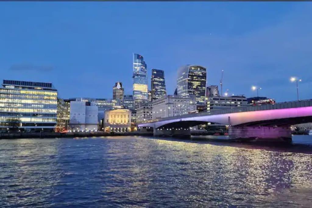 伦敦Tranquil 1Br In South Bank With Onsite Parking公寓 外观 照片